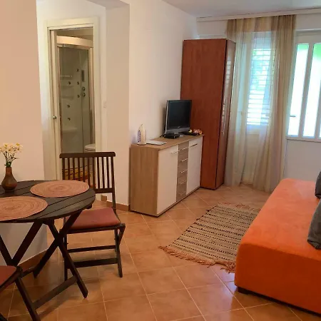 Apartment Ap.galerija Istok-zapad 2 - 